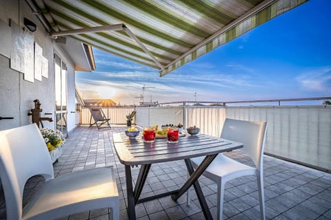 Balcony/Terrace, Balcony/Terrace