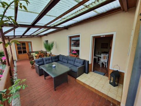 Balcony/Terrace, Seating area