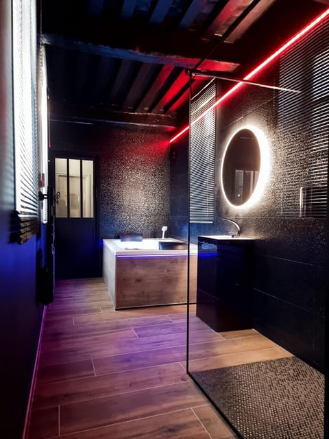 Bayeuzen Le Jardin - Nuit Romantique et Spa Privatif Bayeux Villa in Bayeux