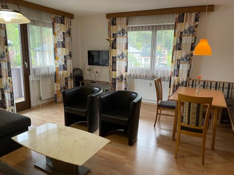 Captains Sunny Apartment at Sigl with SUMMERCARD Apartment in Zell am See