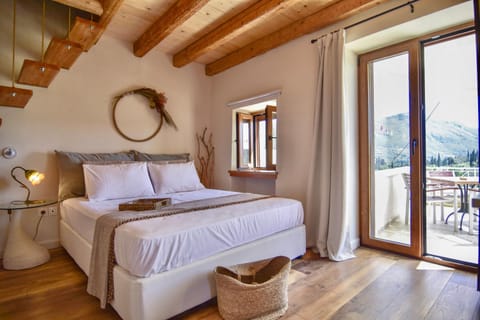 Natural landscape, Balcony/Terrace, Bedroom, Mountain view