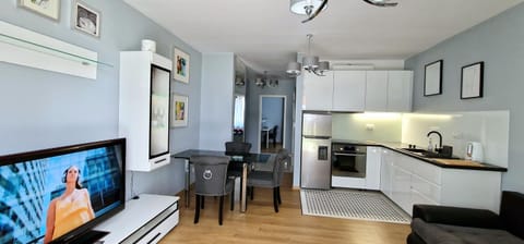 Living room, Dining area, kitchen