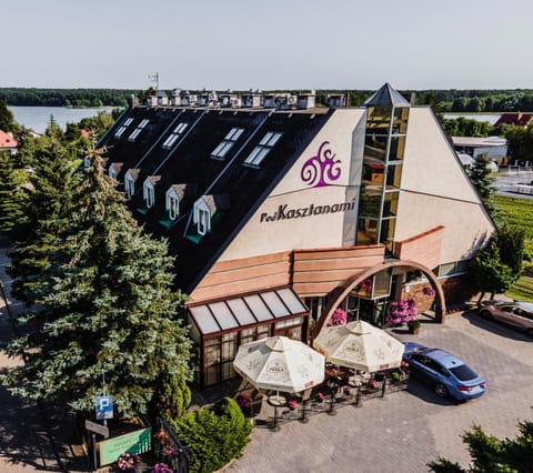 Property building, Nearby landmark, Off site, Day, Property logo or sign, Bird's eye view, Location, Parking