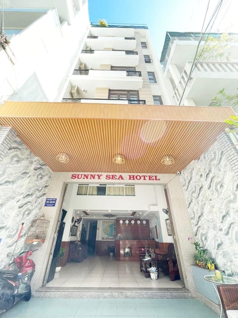 Property building, Day