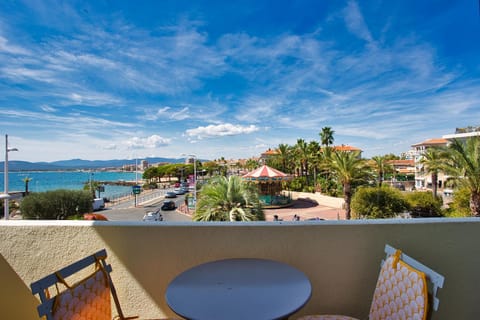 Balcony/Terrace, City view, Sea view