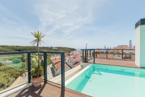 Patio, Day, Natural landscape, View (from property/room), Balcony/Terrace, Pool view, Swimming pool, sunbed