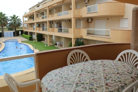 Balcony/Terrace, Pool view