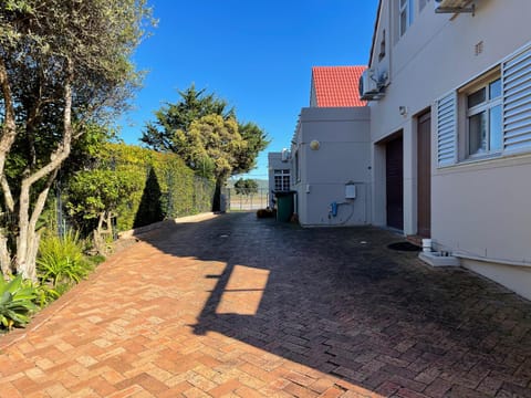 Sedgefield Lagoon Hideout - Kingfisher Drive House in Eastern Cape