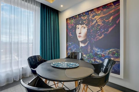 Living room, Decorative detail, Seating area, Dining area