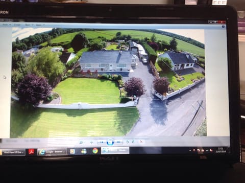 Nearby landmark, Off site, Bird's eye view, Garden, Floor plan, Garden view