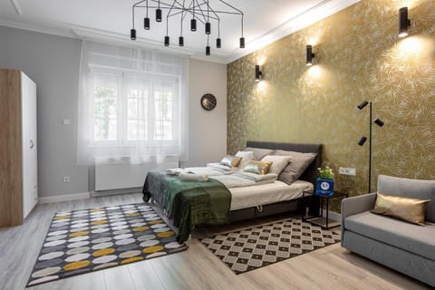 Bed, Bedroom