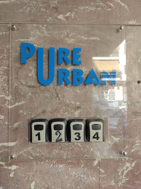 PURE URBAN PREMIUM METRO AGIOS NIKOLAOS Apartment in Athens