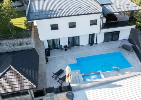 Pool view, Swimming pool