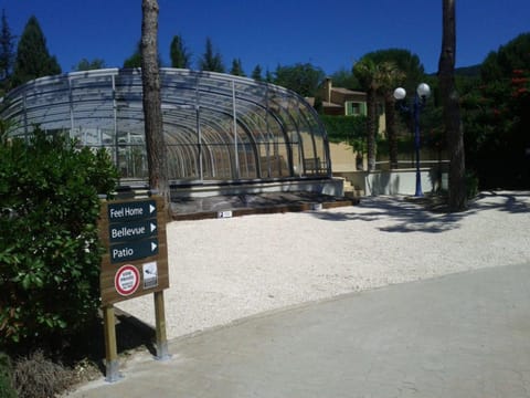 Facade/entrance, Swimming pool, Swimming pool