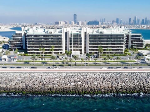 Cozy beachfront 1 bedroom apartment - The 8 Apartment in Dubai