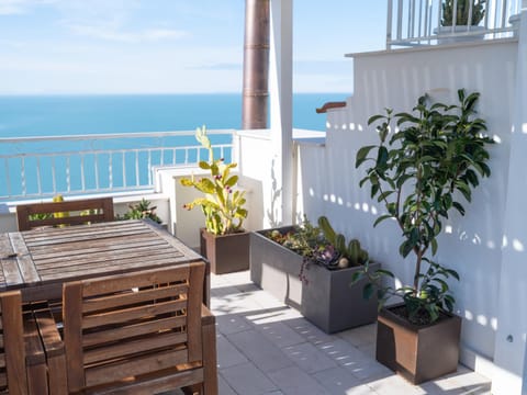 Vico Lungo 9, Peschici House in Peschici