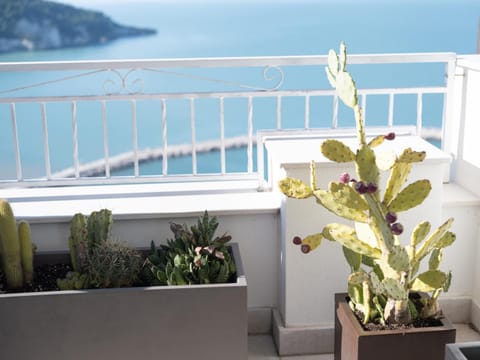 Vico Lungo 9, Peschici House in Peschici