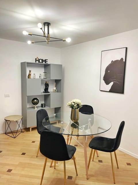 Milan Duomo Suites Apartment in Milan