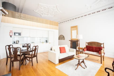 Kitchen or kitchenette, Living room