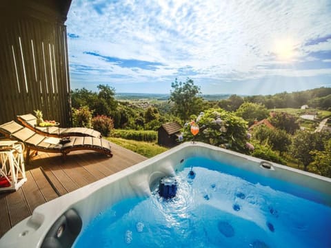 Hot Tub, Balcony/Terrace, Balcony/Terrace