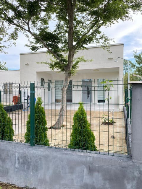 Garden, Garden view