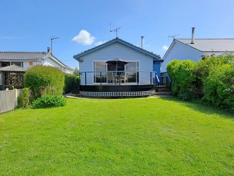 Property building, Garden, Garden view