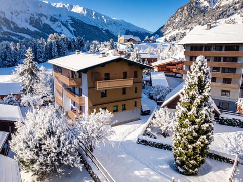 Property building, Winter