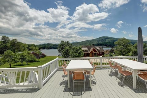 Roses Casa Del Largo Roses Lakehouse House in Chatuge Lake