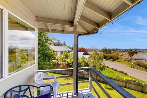 Davis House on the Bay House in Lopez Island