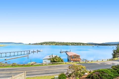 Davis House on the Bay House in Lopez Island
