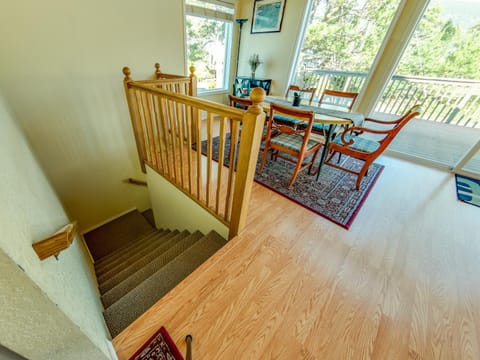 Beeswax Park MCA 107 House in Manzanita