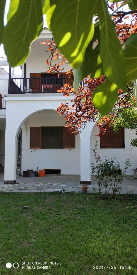 Villa close to the beach House in Halkidiki