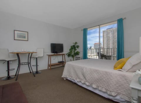 TV and multimedia, Photo of the whole room