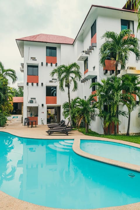 Property building, Swimming pool