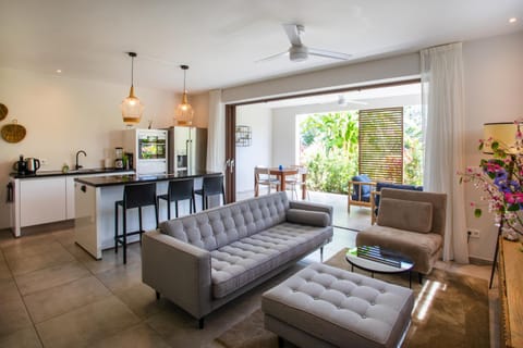 Balcony/Terrace, Living room, Seating area, kitchen