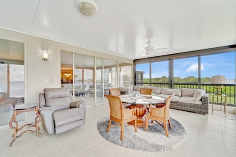 South Shore Sunset Apartment in Burnt Store Marina