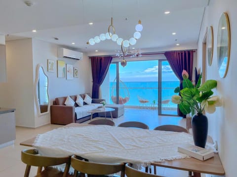 Natural landscape, Living room, Dining area, Bedroom