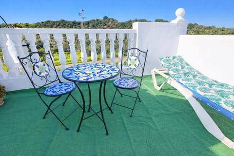 Off site, Balcony/Terrace