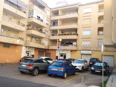 Property building, Facade/entrance, Off site