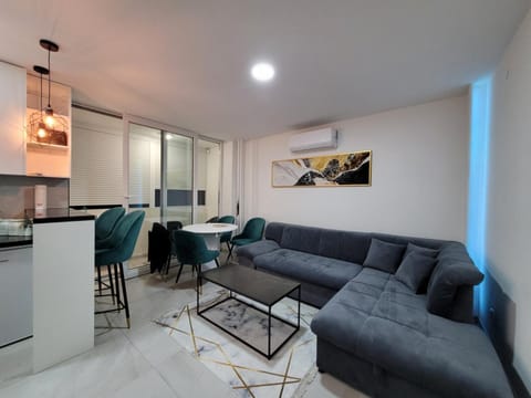 Stan m&s, Boulevard-centar grada Apartment in Federation of Bosnia and Herzegovina