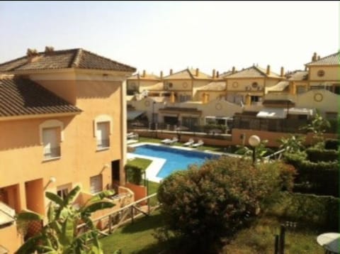 Balcony/Terrace, Pool view, Swimming pool