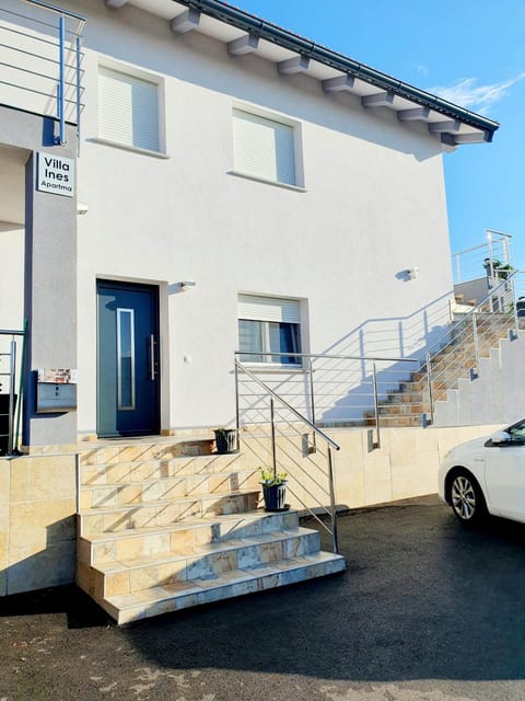 Property building, Parking