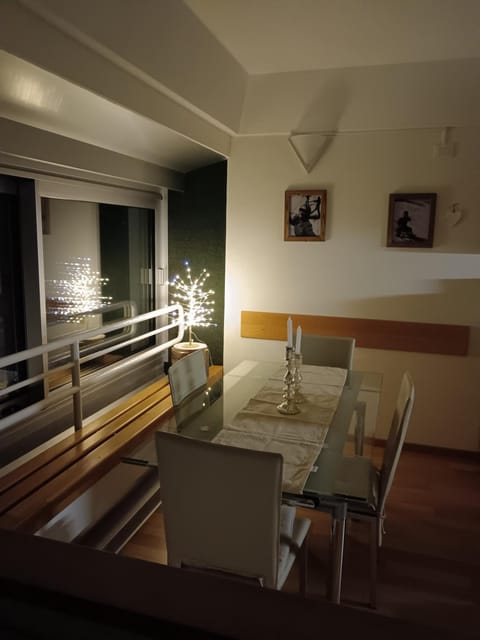 Decorative detail, Lunch