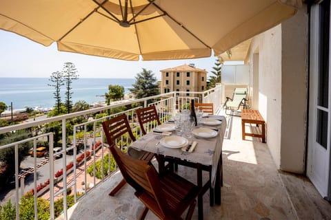 Balcony/Terrace, Dining area, Sea view