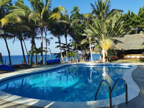 Day, Natural landscape, Pool view, Sea view, Swimming pool, sunbed