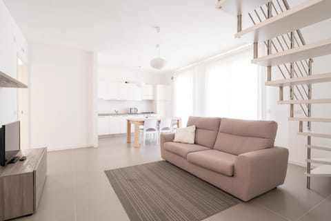 TV and multimedia, Kitchen or kitchenette, Living room, Dining area