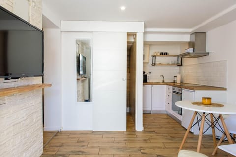 TV and multimedia, Kitchen or kitchenette, pet friendly