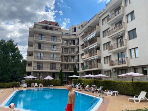 Property building, Pool view, Swimming pool