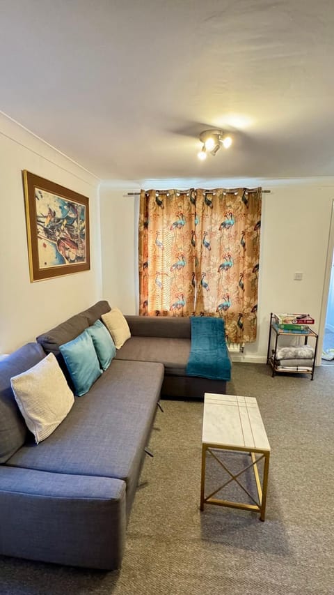 Orchid Cotswold Stone house House in Swindon