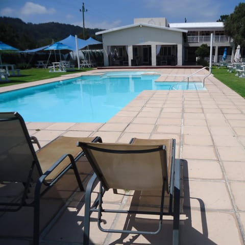 Swimming pool, Swimming pool